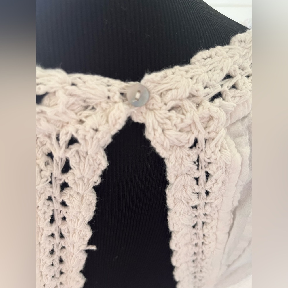 ⭐️Free People White Crochet Blouse - Picture 5 of 8
